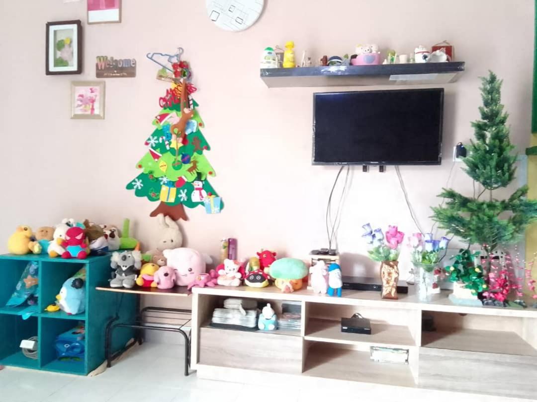 Holiday Home Bagan Lalang 5 Aircon Kampong Bagan Lalang Exterior foto